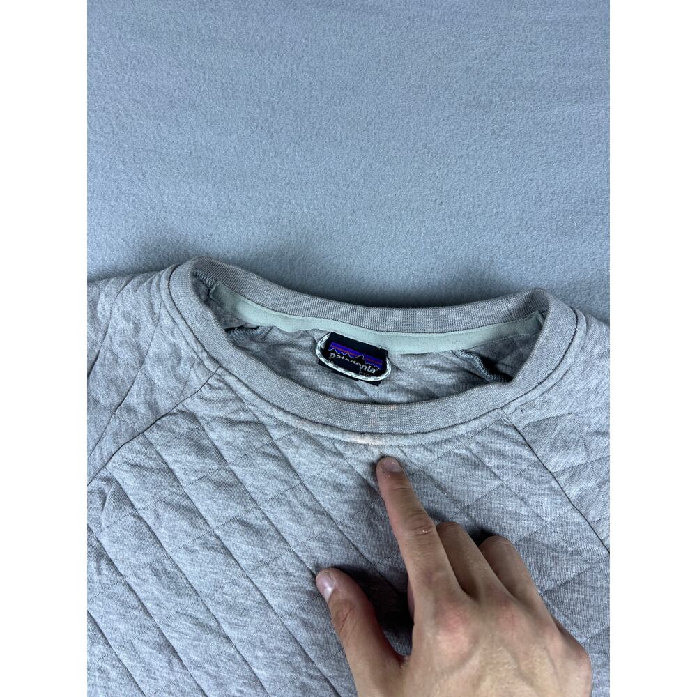 Patagonia Sweatshirt Womens Small Gray Organic Cotton Quilted Logo Pullover - Picture 2 of 6